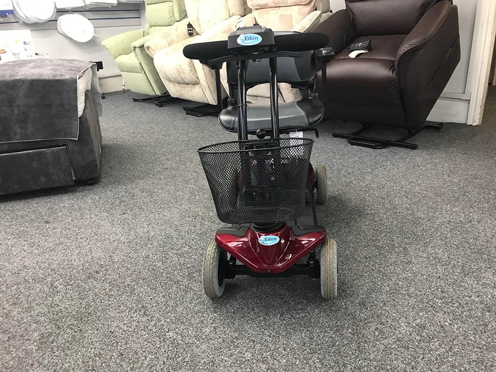 Boot Scooter Red
