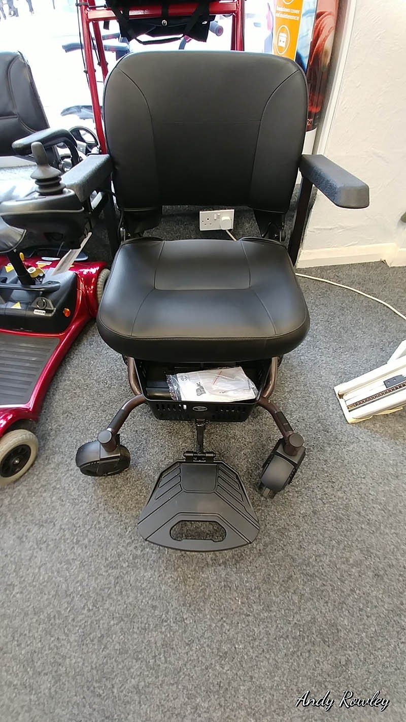 Vanos Travelux Power Chair