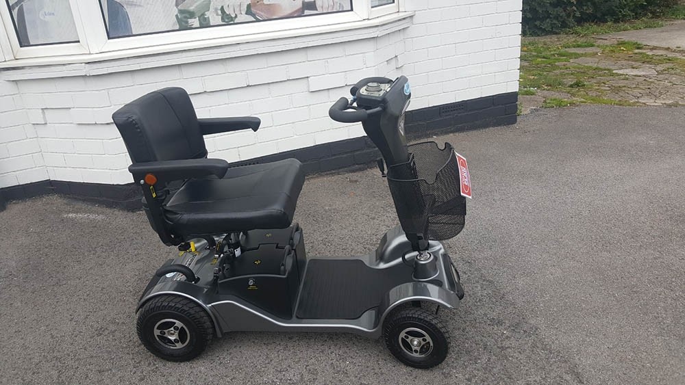 exilio Convertir Expresión Sterling Sapphire 2 | Pre-Owned Mobility Scooter | Finance Available!